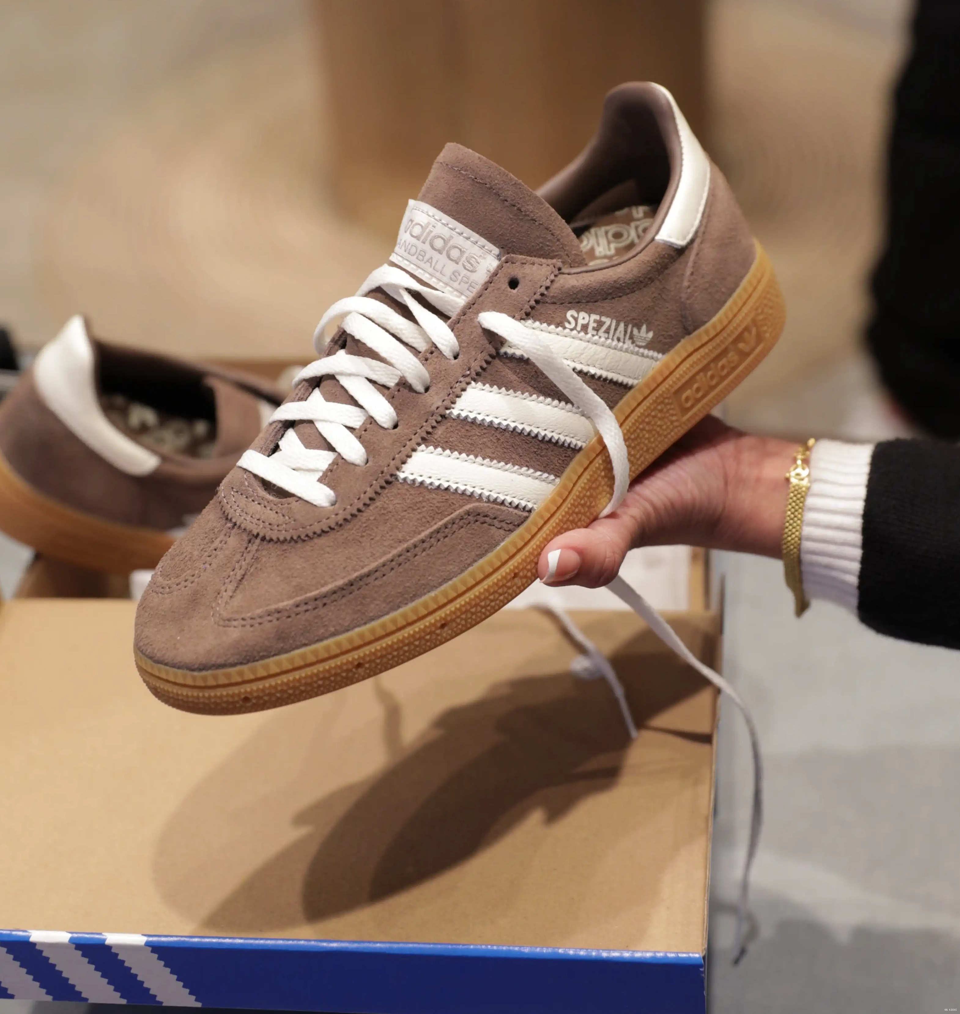 adidas Handball Strata Gum Spezial Earth W 0629